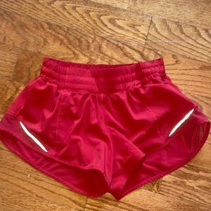 lululemon red hotty hot